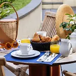 Jardins Eiffel Hotel Paris