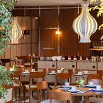Hotel Jardins Eiffel 3*