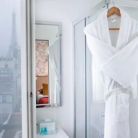 Hotel Jardins Eiffel 3*