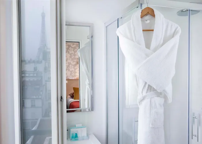 Hotel Jardins Eiffel 3*