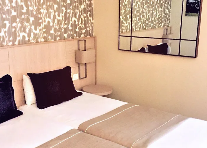 Hotel Jardins Eiffel Parigi