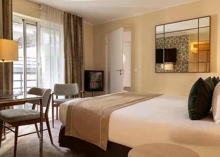 Hotel Jardins Eiffel Parigi
