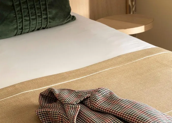 Hotel Jardins Eiffel 3*