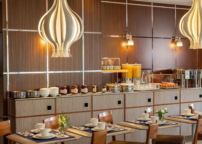 Jardins Eiffel Hotel