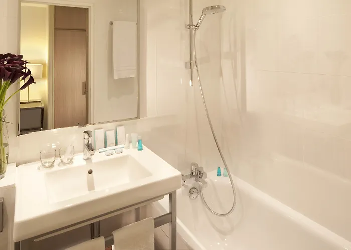 Hotel Jardins Eiffel Parigi