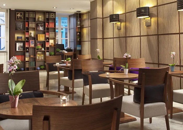 Jardins Eiffel Paris