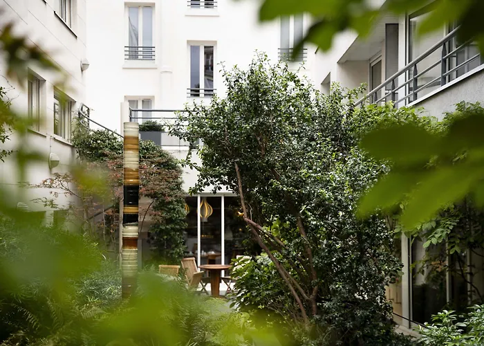 Hotel Jardins Eiffel 3*