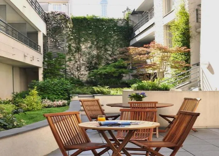 Jardins Eiffel Hotel Paris